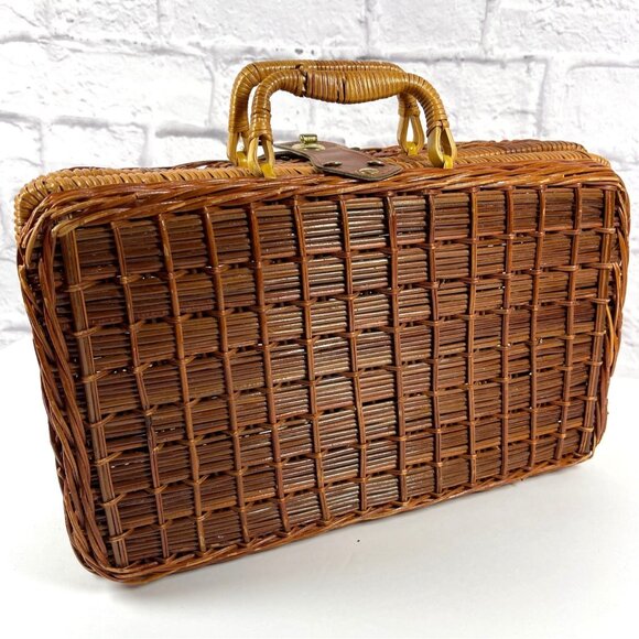 Woven Wicker Rattan Square Suitcase Handbag Picnic Basket Storage Leather VTG - Picture 1 of 16